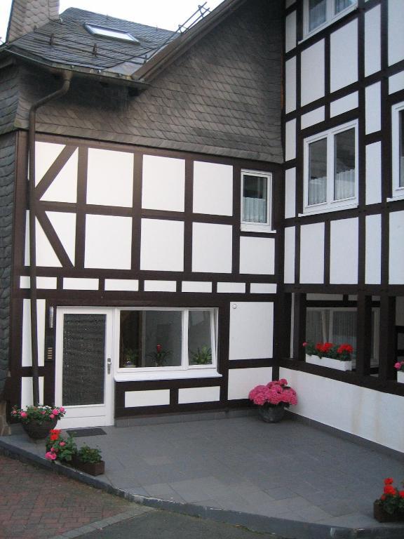 Ferienwohnungen Otto Schmallenberg Exterior photo